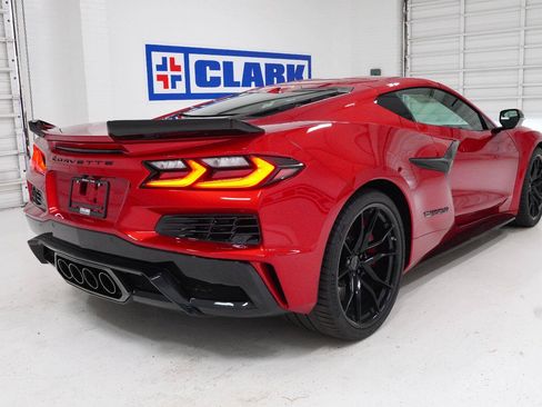 New 2027 Chevrolet Corvette Grand Sport w/ Z52 Sport Performance Package RWD image 29