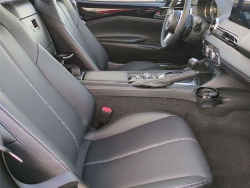 New 2026 MAZDA MX-5 Miata RF Grand Touring RWD image 17