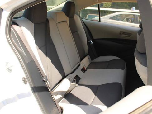 Used 2023 Toyota Corolla LE FWD image 13