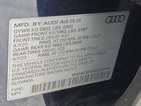 Certified 2025 Audi Q7 2.0T Premium w/ Convenience Plus Package AWD/4WD image 39