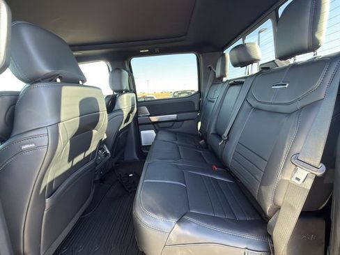 Used 2026 Ford F450 Platinum w/ FX4 Off-Road Package image 18