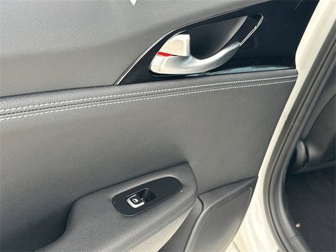 Certified 2023 Kia Stinger GT-Line image 13