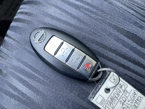 Used 2019 Nissan Sentra SV FWD image 34