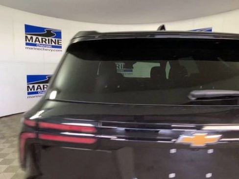 Certified 2026 Chevrolet Traverse LT FWD image 9