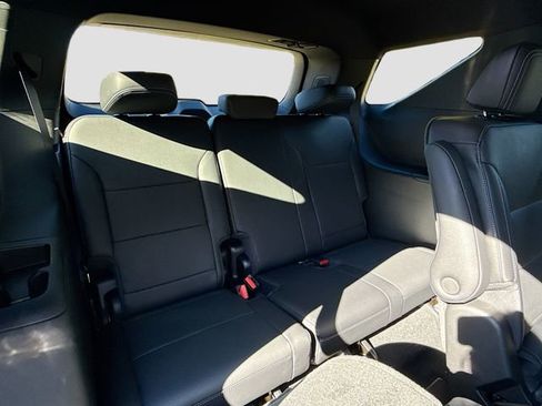 New 2026 Chevrolet Traverse LT w/ Midnight/Sport Edition image 28
