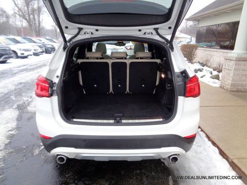 Used 2021 BMW X1 sDrive28i image 22