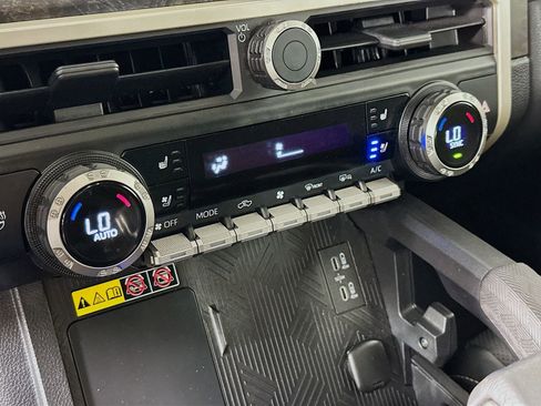 Certified 2025 Toyota Tacoma Limited AWD/4WD image 16