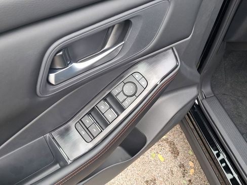 New 2026 Nissan Rogue SV AWD/4WD image 12