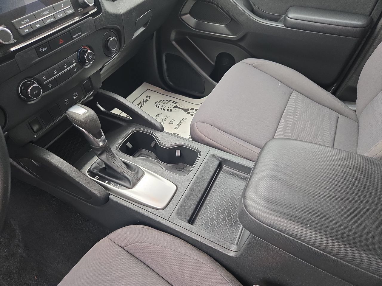 Used 2024 Nissan Frontier S RWD image 17