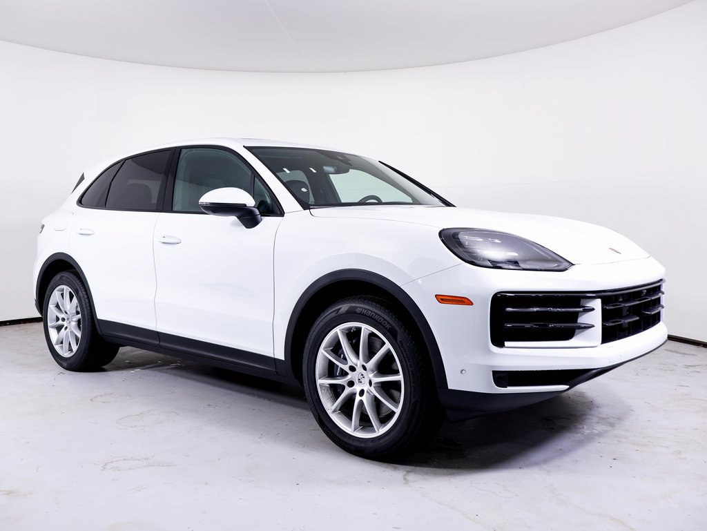 Certified 2025 Porsche Cayenne AWD/4WD image 25