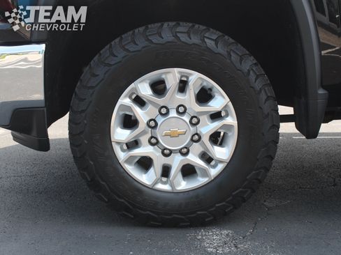 Used 2023 Chevrolet Silverado 2500 LTZ w/ Snow Plow Prep/Camper Package AWD/4WD image 31