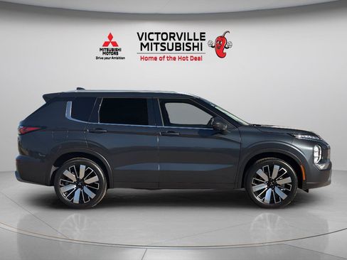 New 2026 Mitsubishi Outlander SEL FWD image 8