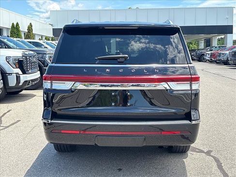 Used 2023 Lincoln Navigator L Black Label AWD/4WD image 5