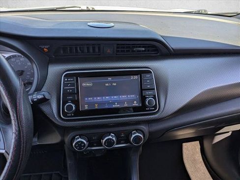 Used 2020 Nissan Kicks S FWD image 12