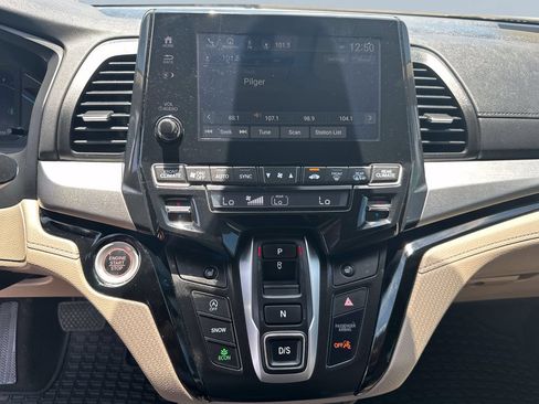 Used 2021 Honda Odyssey Touring image 21