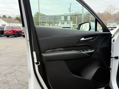 Certified 2024 Cadillac XT4 Sport AWD/4WD image 51