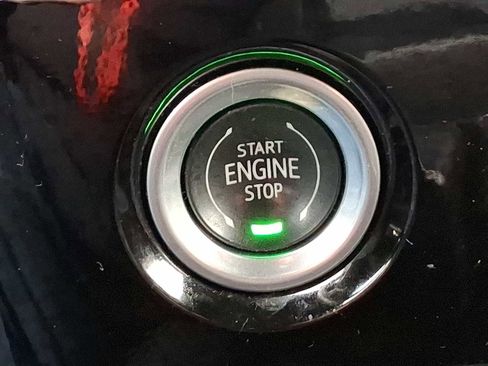 Used 2022 Chevrolet Silverado 1500 LT image 23