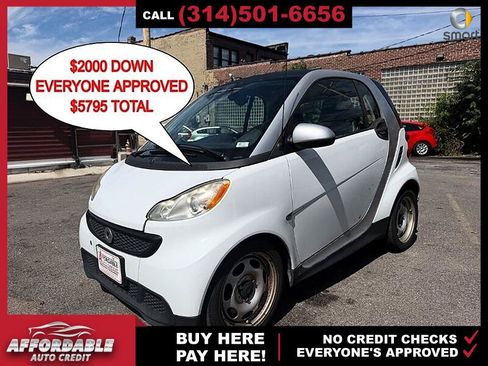Used 2013 smart fortwo pure RWD image 1