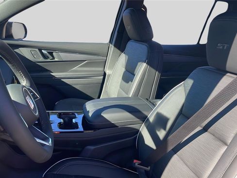 New 2026 Buick Enclave Sport Touring w/ Power Package image 17