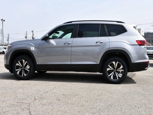 New 2026 Volkswagen Atlas SE image 4