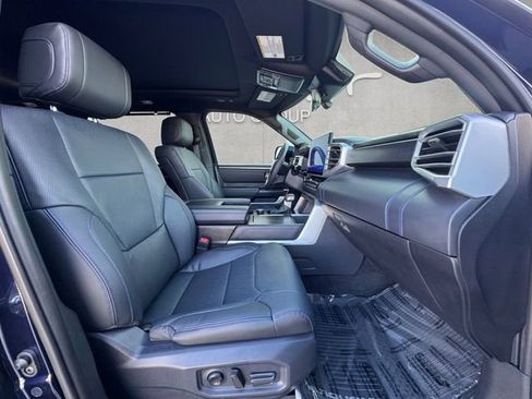 Used 2025 Toyota Sequoia Platinum image 24