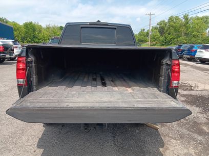 Used 2015 Nissan Titan SV w/ SV Value Truck Package