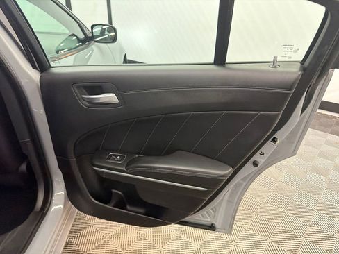 Used 2022 Dodge Charger SXT w/ Plus Group image 18