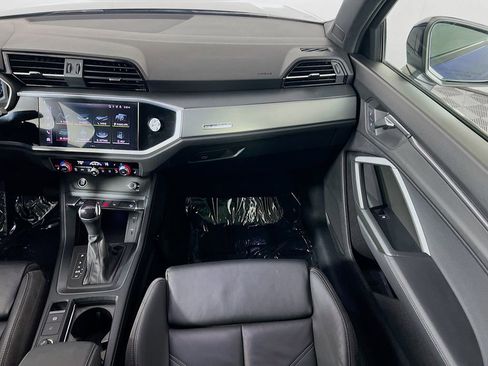 Used 2023 Audi Q3 2.0T Premium image 23