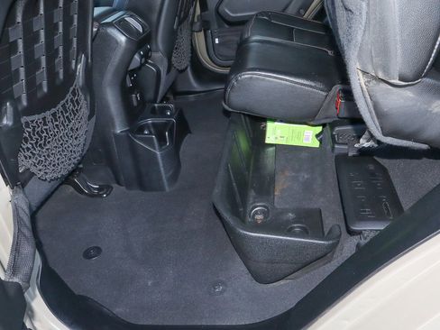 Used 2020 Jeep Gladiator Rubicon image 26