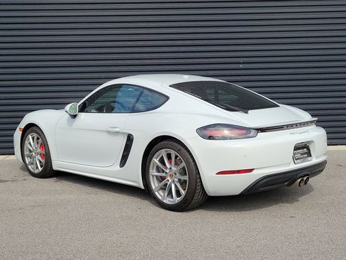 Certified 2019 Porsche 718 Cayman S RWD image 3