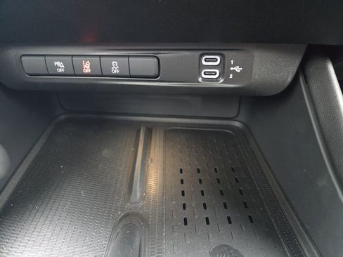 Used 2024 Dodge Charger R/T w/ Plus Group image 24