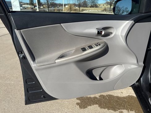 Used 2011 Toyota Corolla LE image 15