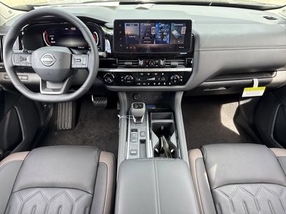 New 2026 Nissan Pathfinder Platinum