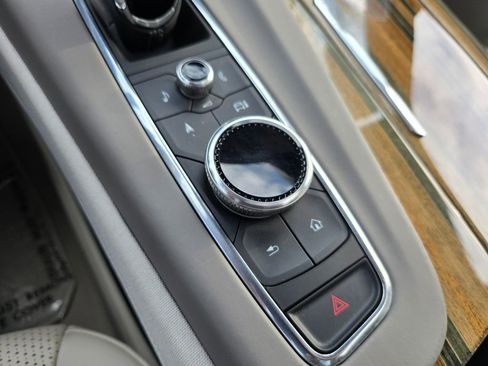 Used 2023 Cadillac Escalade Premium Luxury Platinum w/ LPO, Radiant Package AWD/4WD image 38