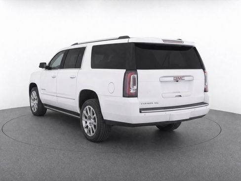 Used 2017 GMC Yukon XL Denali w/ Open Road Package AWD/4WD image 3