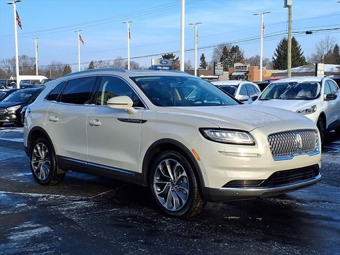 Used 2023 Lincoln Nautilus Reserve w/ Equipment Group 201A image 3