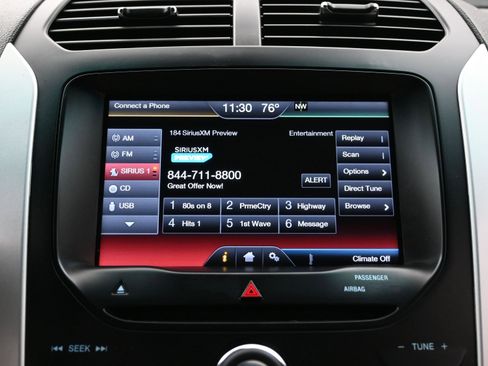 Used 2015 Ford Explorer XLT w/ Equipment Group 202A FWD image 33