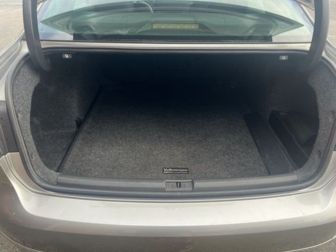Used 2014 Volkswagen Passat TDI SEL Premium FWD image 8