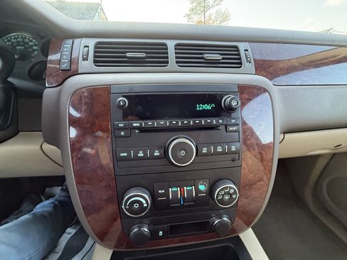 Used 2012 Chevrolet Tahoe LS image 18