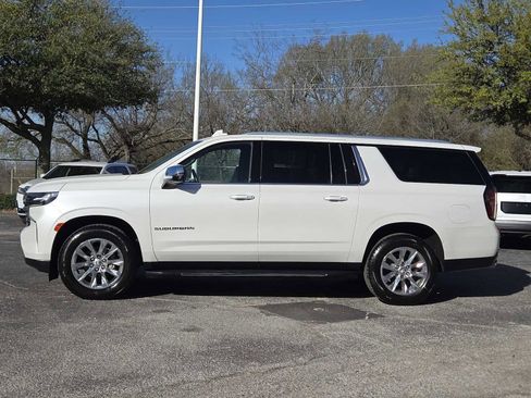 Used 2021 Chevrolet Suburban Premier image 4