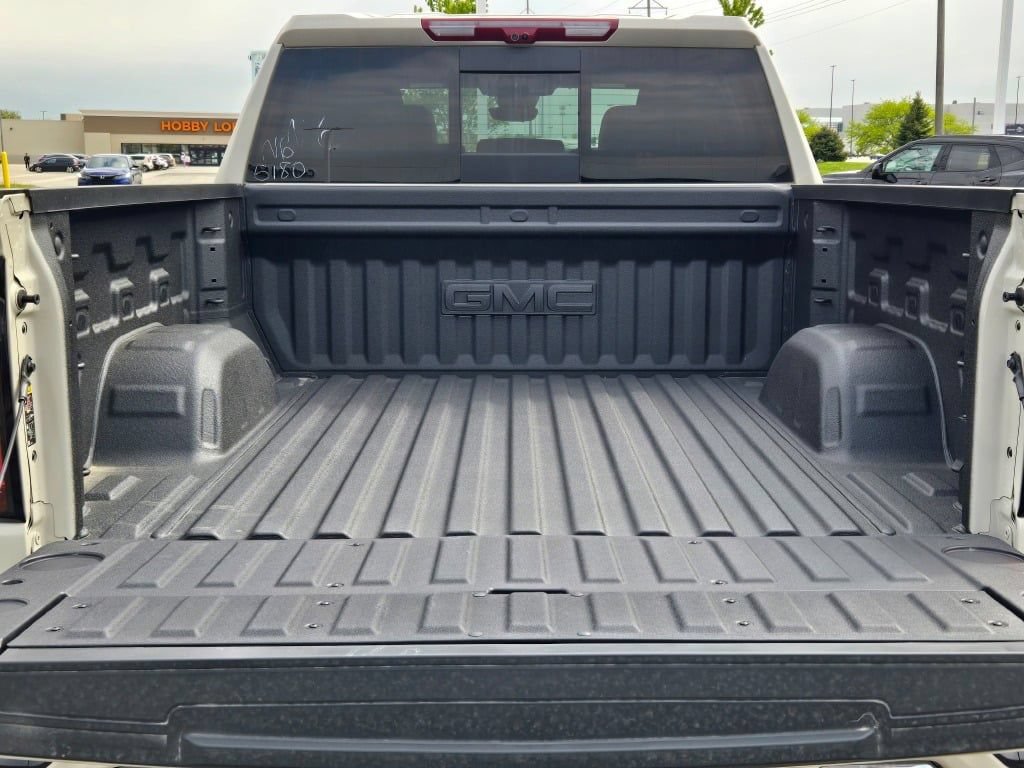 New 2026 GMC Sierra 1500 AT4 w/ AT4 Premium Package AWD/4WD image 29