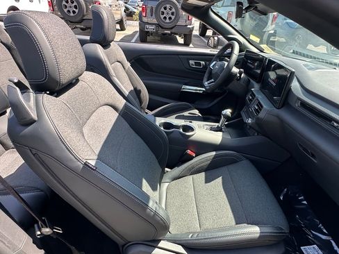 New 2025 Ford Mustang Convertible RWD image 18