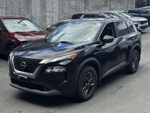 Used 2023 Nissan Rogue S AWD/4WD image 4