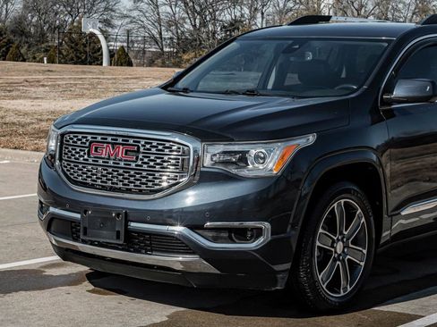 Used 2018 GMC Acadia Denali w/ Technology Package image 7