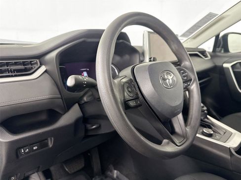Used 2024 Toyota RAV4 LE image 4