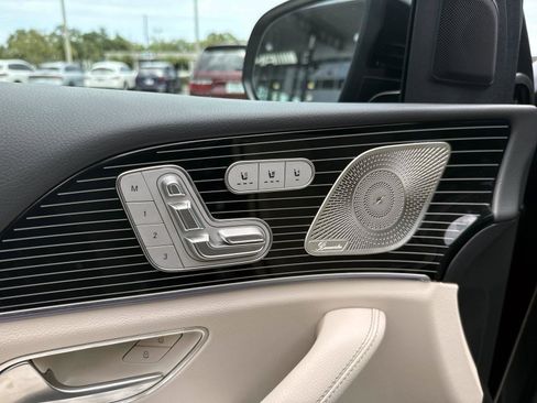 Certified 2026 Mercedes-Benz GLS 450 4MATIC image 19