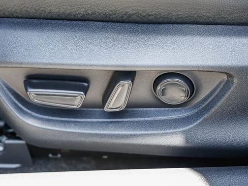 Used 2026 Toyota Camry XSE FWD image 21