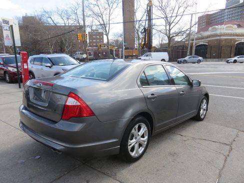 Used 2012 Ford Fusion SE image 4