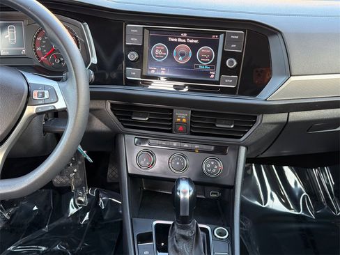 Used 2019 Volkswagen Jetta S w/ Driver Assistance Package image 17