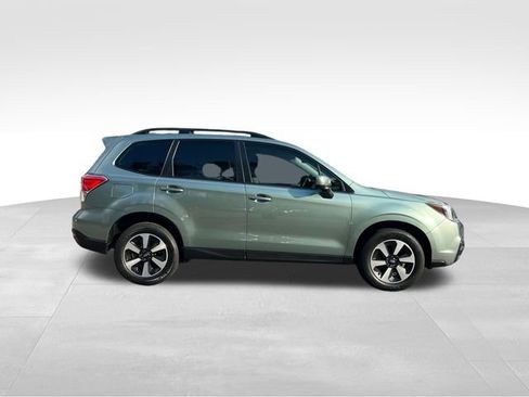 Used 2017 Subaru Forester 2.5i Premium w/ Popular Package #2A image 6